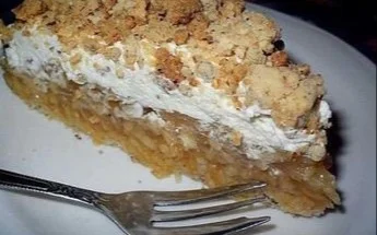 Apfel Nusskuchen mit Vanillepudding